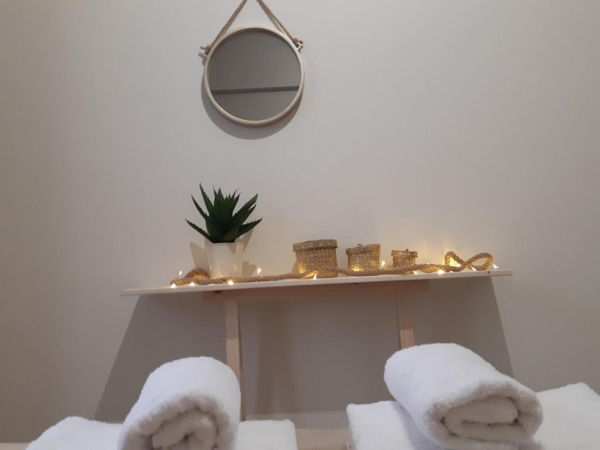 شقة Delphic Moments - Sunny App 3Br, 2Ba With View المظهر الخارجي الصورة