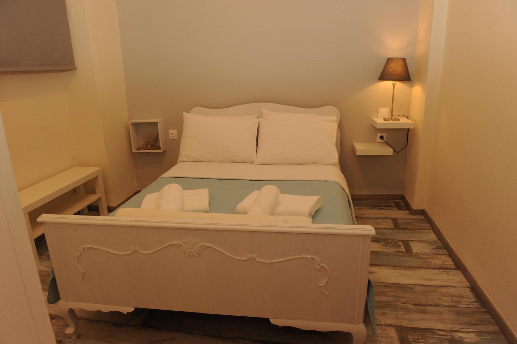 شقة Delphic Moments - Sunny App 3Br, 2Ba With View المظهر الخارجي الصورة