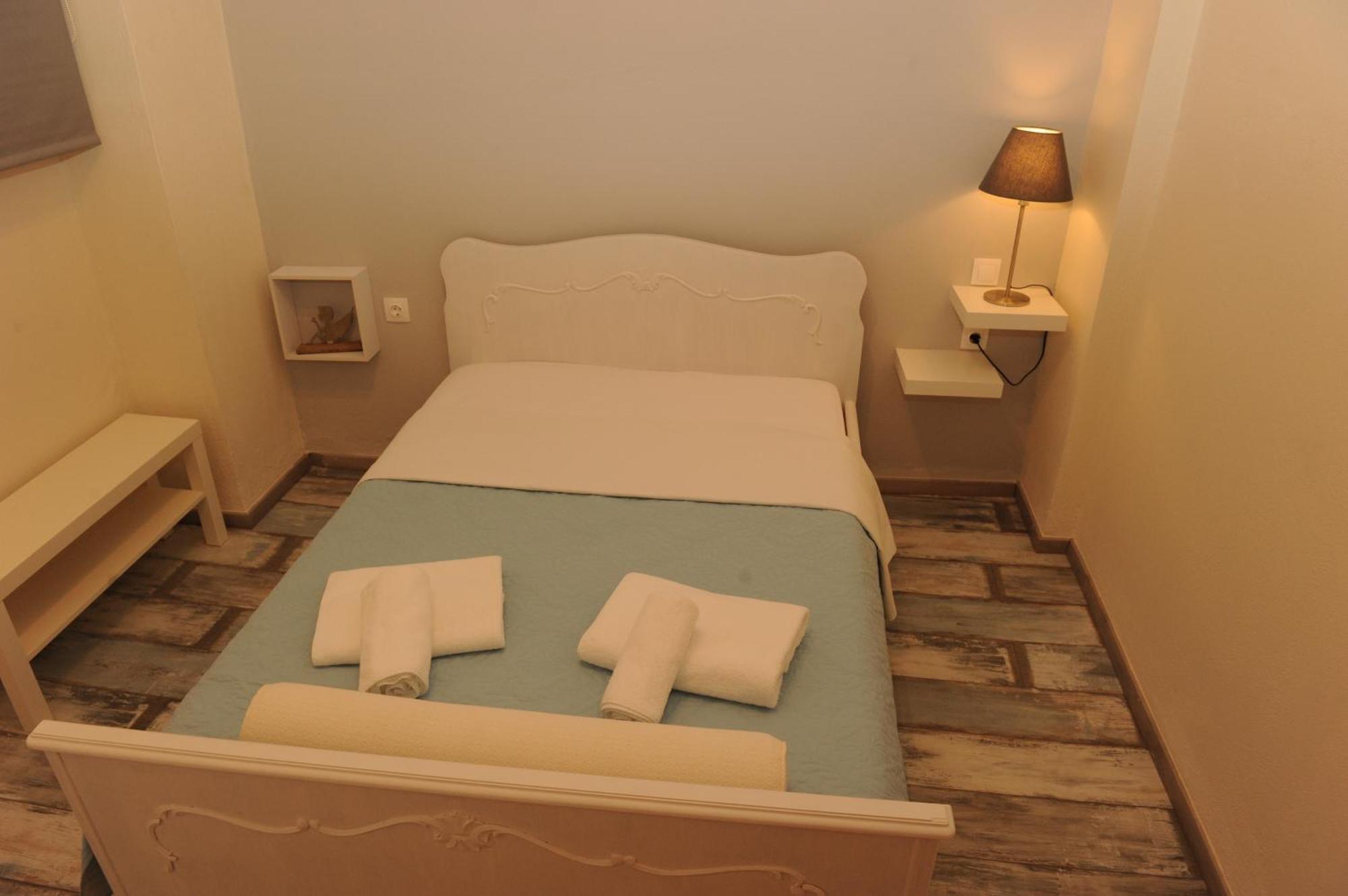 شقة Delphic Moments - Sunny App 3Br, 2Ba With View المظهر الخارجي الصورة