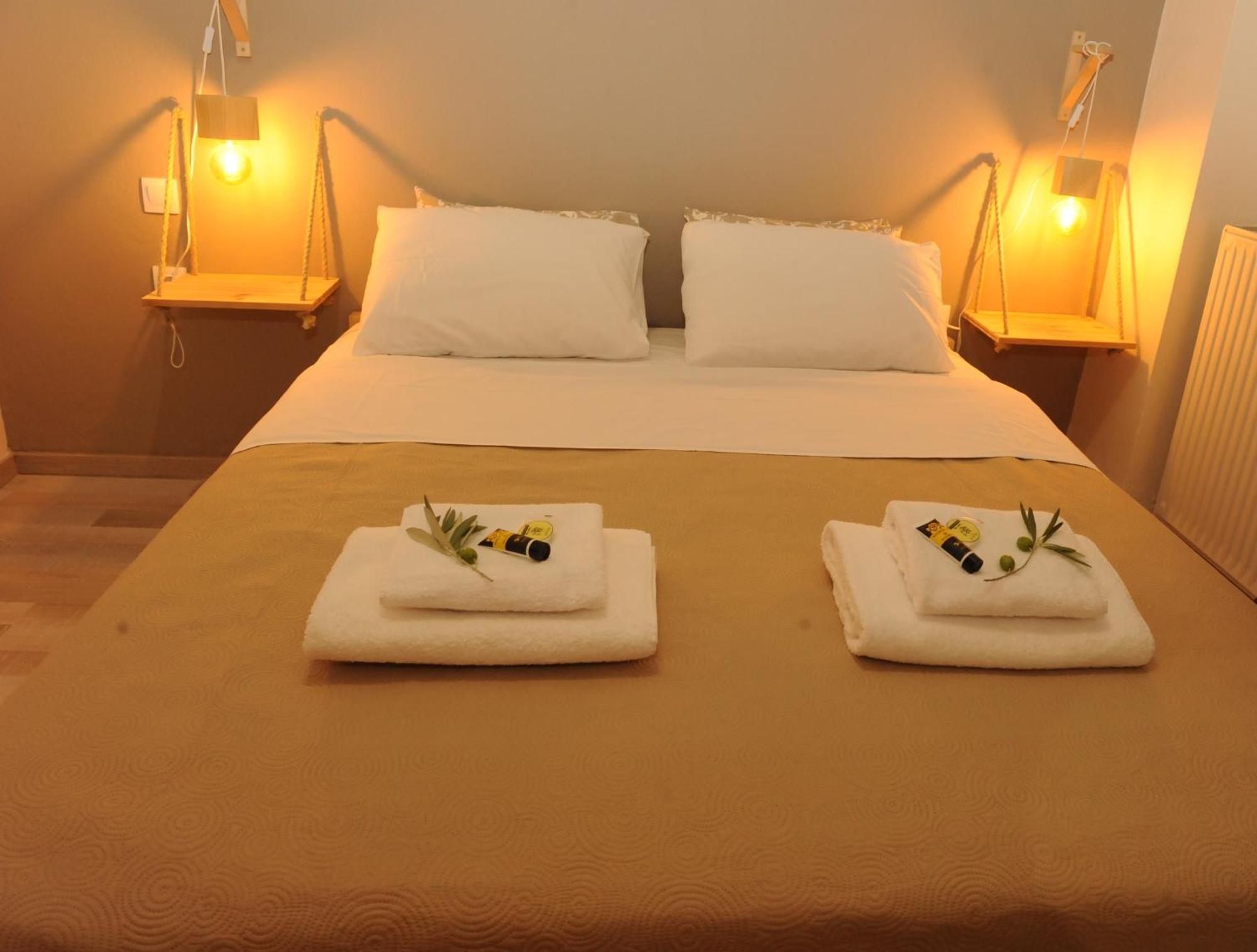 شقة Delphic Moments - Sunny App 3Br, 2Ba With View المظهر الخارجي الصورة